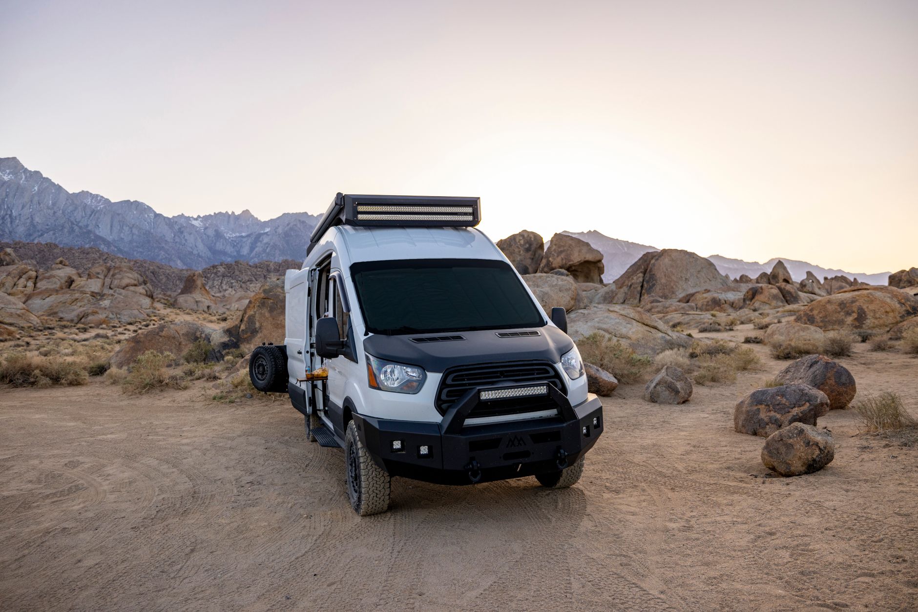 Atlantis Carbon 4x4 na Sprinterze – czy monokok z włókna węglowego naprawdę ma sens w terenie?