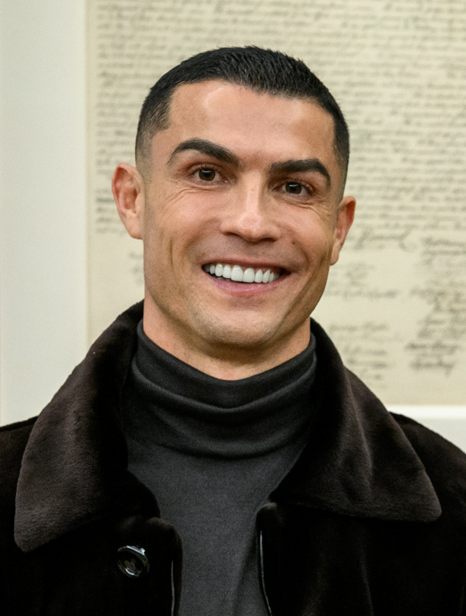 Cristiano Ronaldo: od domu komunalnego na Maderze do pierwszego miliarda w historii piłki
