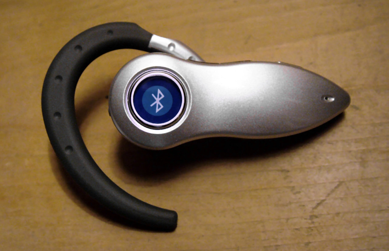 Bluetooth w 2027 roku: cztery razy szybciej, nowe pasma i koniec wojen z WiFi o 2,4 GHz
