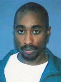 Tupac Shakur: syn rebeliantów, raper bez dyplomu, legenda bez sprawców
