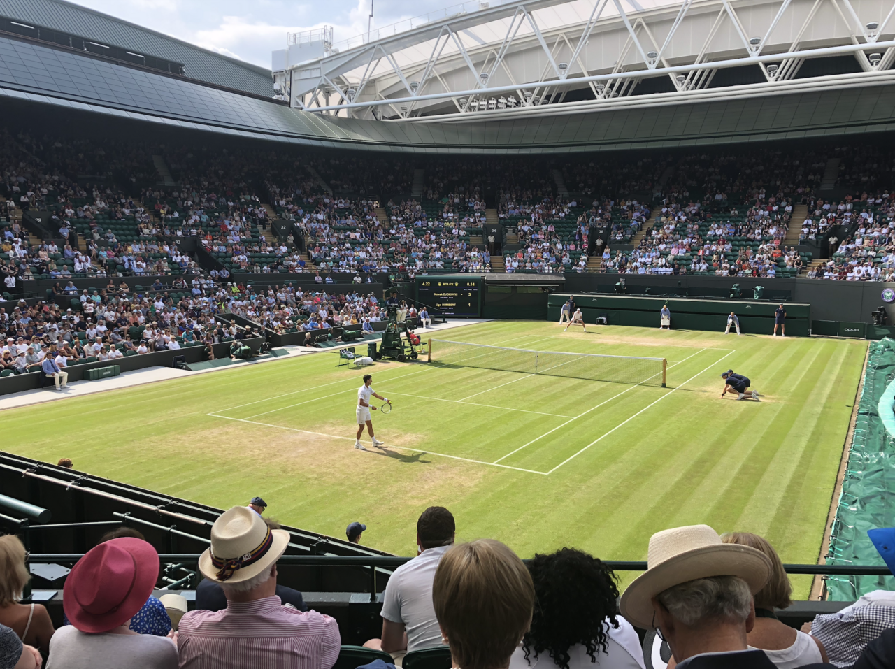 Tenis: sport zapisany w słowach, historii i czterech turniejach