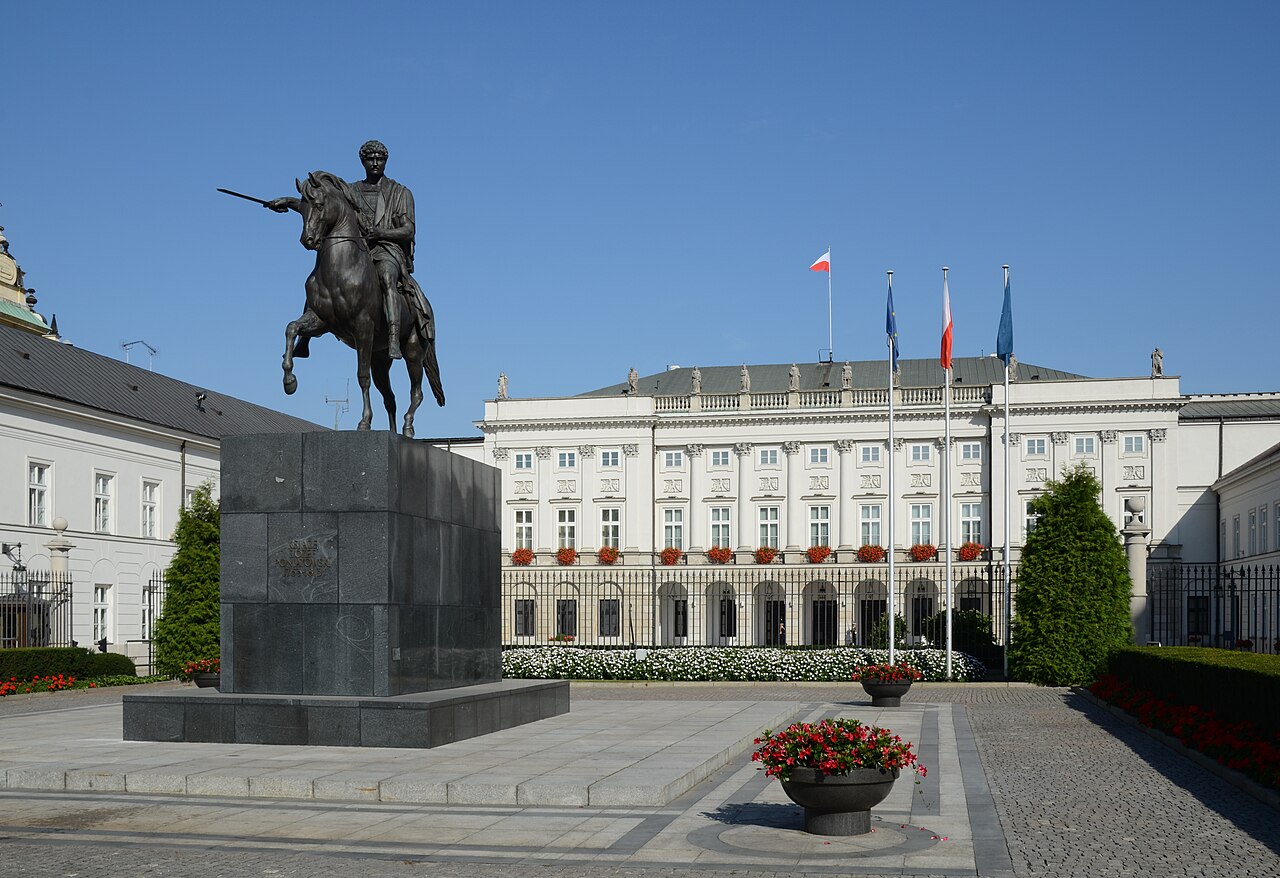 Pałac Prezydencki Warszawie, Polska